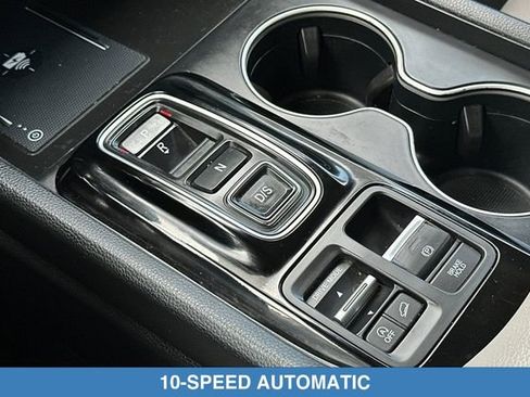 Certified 2024 Honda Pilot Touring image 26