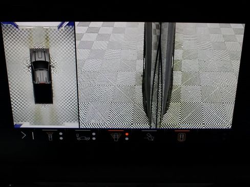 Used 2024 GMC Sierra 2500 AT4 image 19