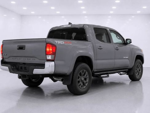 Used 2021 Toyota Tacoma SR5 w/ Blackout Package (TMS) AWD/4WD image 5