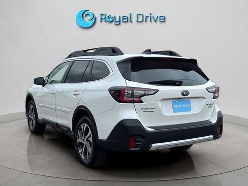 Used 2020 Subaru Outback Limited AWD/4WD image 3