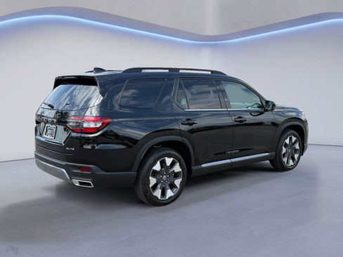 Used 2026 Honda Pilot Elite image 3