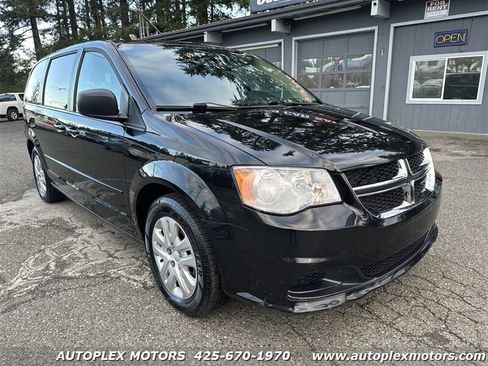 Used 2017 Dodge Grand Caravan SE w/ Power Window Group image 1