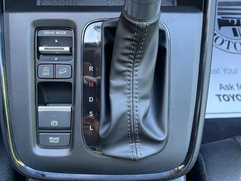 Certified 2025 Honda CR-V EX image 19