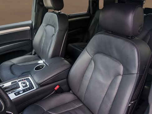 Used 2014 Audi Q7 3.0T S line Prestige w/ Technology Package AWD/4WD image 11