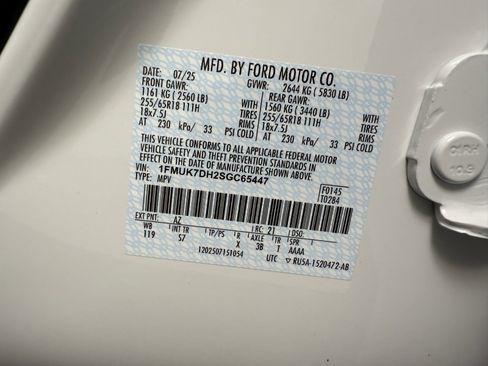 New 2025 Ford Explorer Active w/ Active Comfort Package image 12