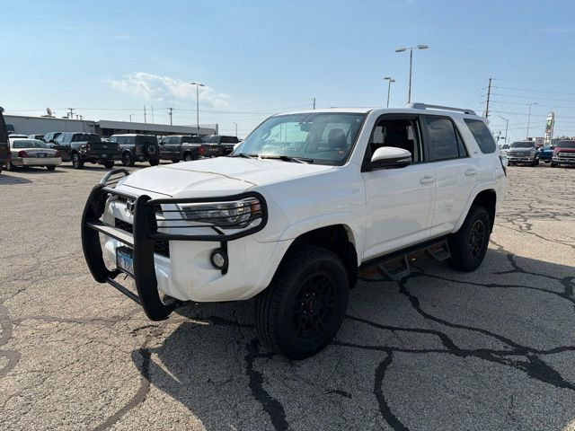 Used 2018 Toyota 4Runner SR5 Premium AWD/4WD image 1