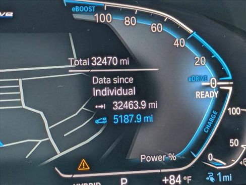 Certified 2023 BMW 530e w/ Convenience Package image 11