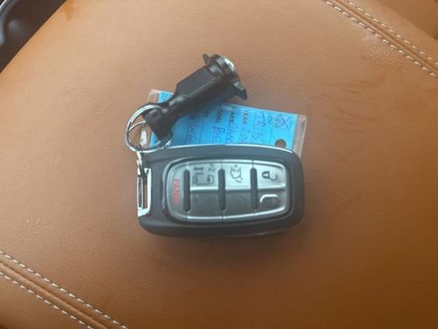 New 2026 Chrysler Pacifica Pinnacle image 35