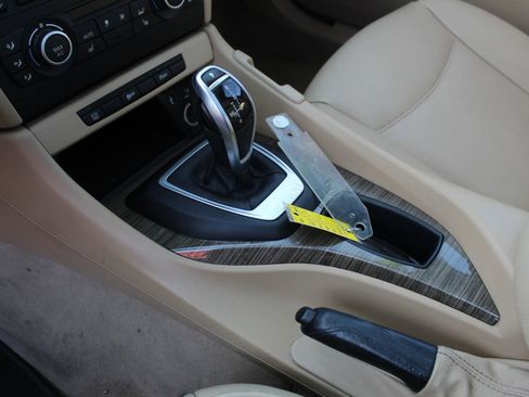 Used 2015 BMW X1 sDrive28i image 16