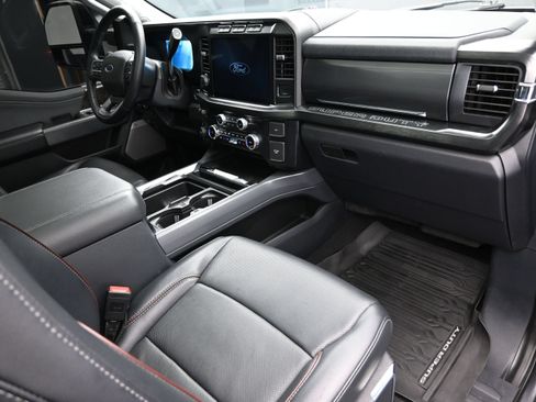 Used 2024 Ford F350 Lariat w/ Lariat Ultimate Package AWD/4WD image 44