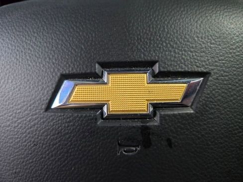 Used 2025 Chevrolet Silverado 1500 LT AWD/4WD image 30