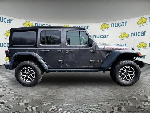 Used 2024 Jeep Wrangler Unlimited Rubicon w/ Convenience Group AWD/4WD image 9