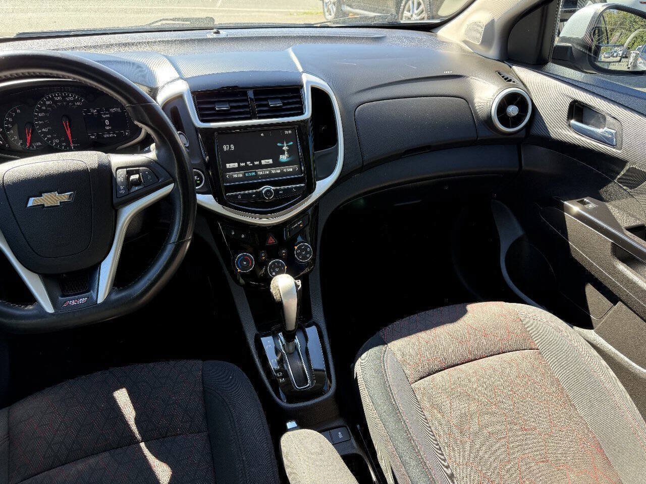Used 2017 Chevrolet Sonic LT w/ Convenience Package FWD image 19