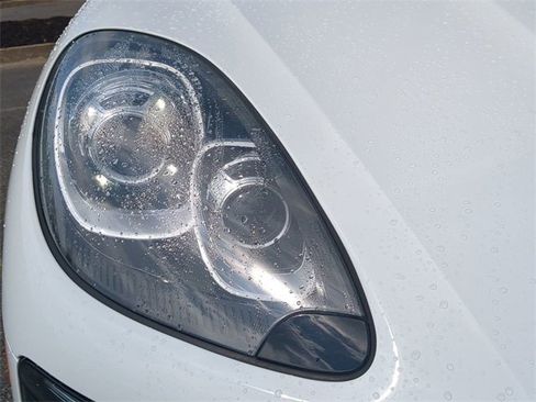 Used 2016 Porsche Macan S image 9