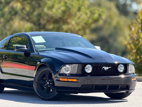 Used 2007 Ford Mustang GT image 40