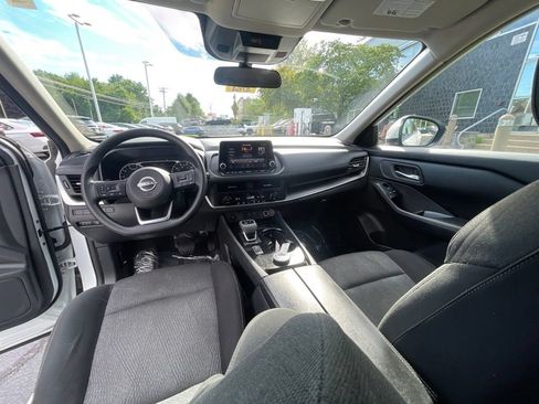 Used 2024 Nissan Rogue SV AWD/4WD image 11
