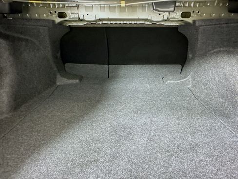 Used 2025 Toyota Corolla SE image 31