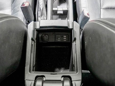 Used 2018 Subaru Forester 2.5i Touring image 31