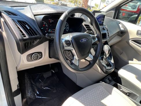 Used 2022 Ford Transit Connect XLT FWD image 21