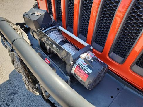 Used 2018 Jeep Wrangler Unlimited Rubicon image 9