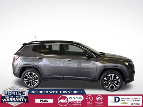 Used 2023 Jeep Compass Limited AWD/4WD image 2