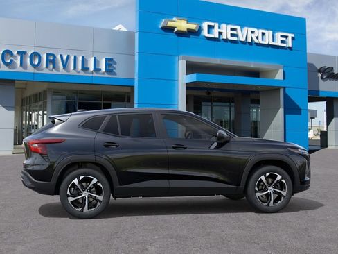 New 2026 Chevrolet Trax RS FWD image 5