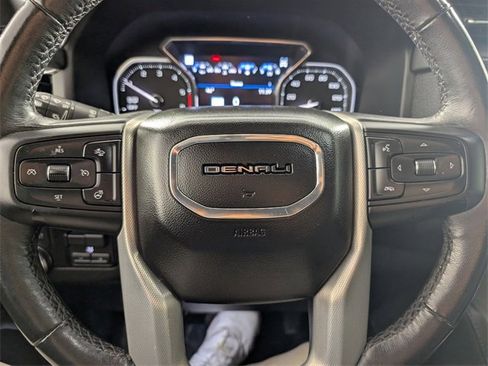 Used 2021 GMC Yukon Denali w/ Denali Premium Package image 24