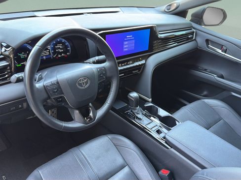 Used 2025 Toyota Camry XSE w/ Premium Package FWD image 11