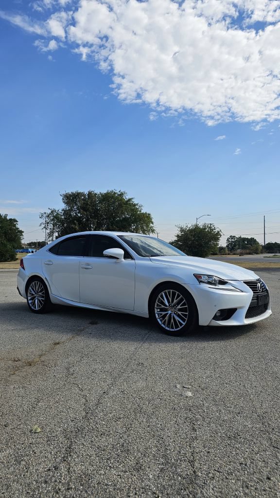 Used 2015 Lexus IS 250 w/ Premium Package RWD image 2
