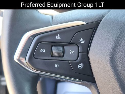 Certified 2024 Chevrolet Trax LT w/ Sunroof Package FWD image 12