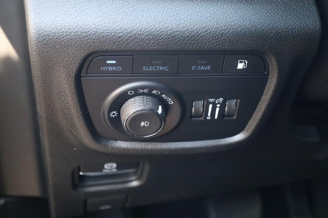 Used 2024 Jeep Grand Cherokee Trailhawk AWD/4WD image 13