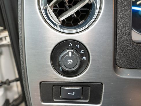 Used 2013 Ford F150 Platinum image 33