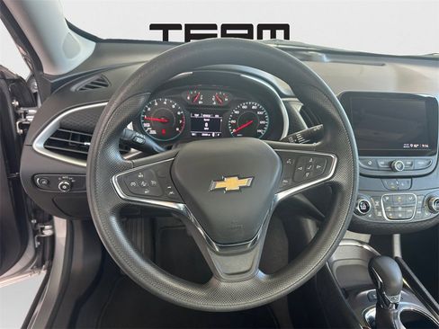 Used 2024 Chevrolet Malibu LT image 17