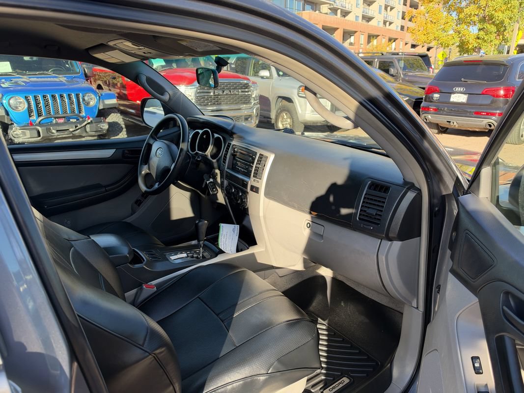 Used 2004 Toyota 4Runner SR5 RWD image 19