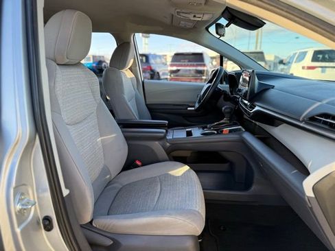 Used 2021 Toyota Sienna LE image 15
