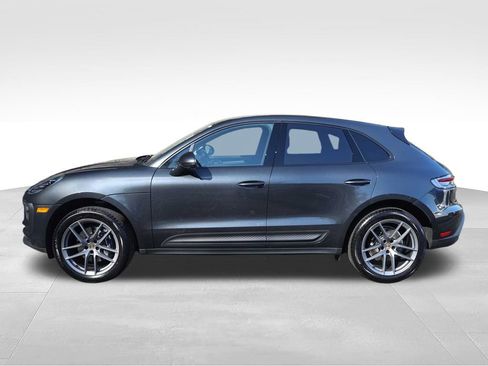 Used 2025 Porsche Macan AWD/4WD image 11