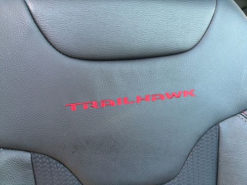 Used 2022 Jeep Compass Trailhawk w/ Sun and Sound Group image 14