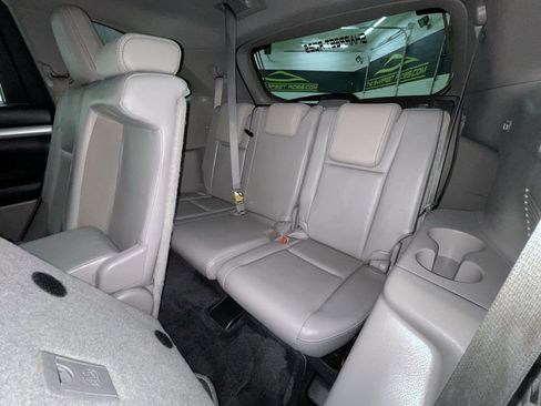 Used 2015 Toyota Highlander XLE image 30