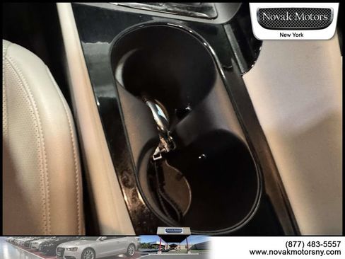 Used 2025 Hyundai Elantra Limited FWD image 22