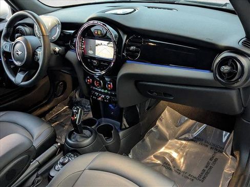 Used 2023 MINI Cooper Cooper image 18