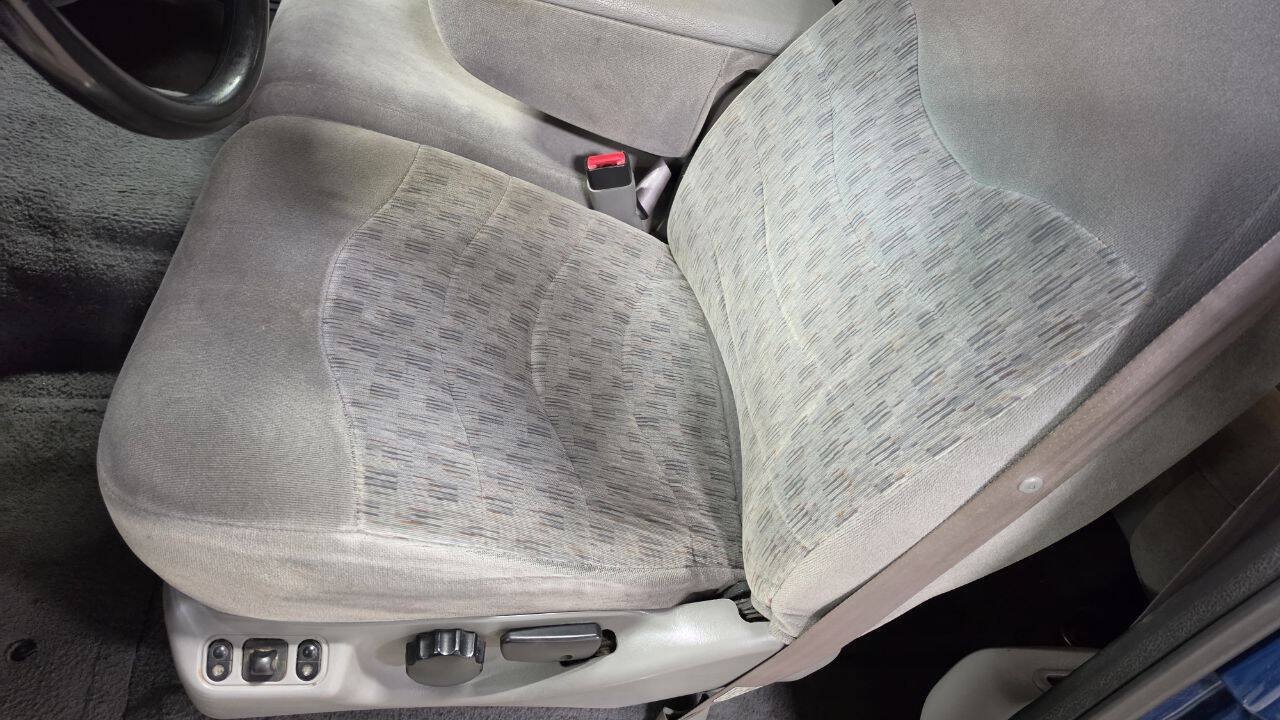 Used 2000 Ford F250 XLT RWD image 25