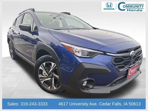 Used 2024 Subaru Crosstrek 2.0i Premium image 1