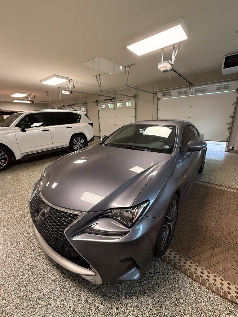 Used 2017 Lexus RC 350 F Sport RWD image 2