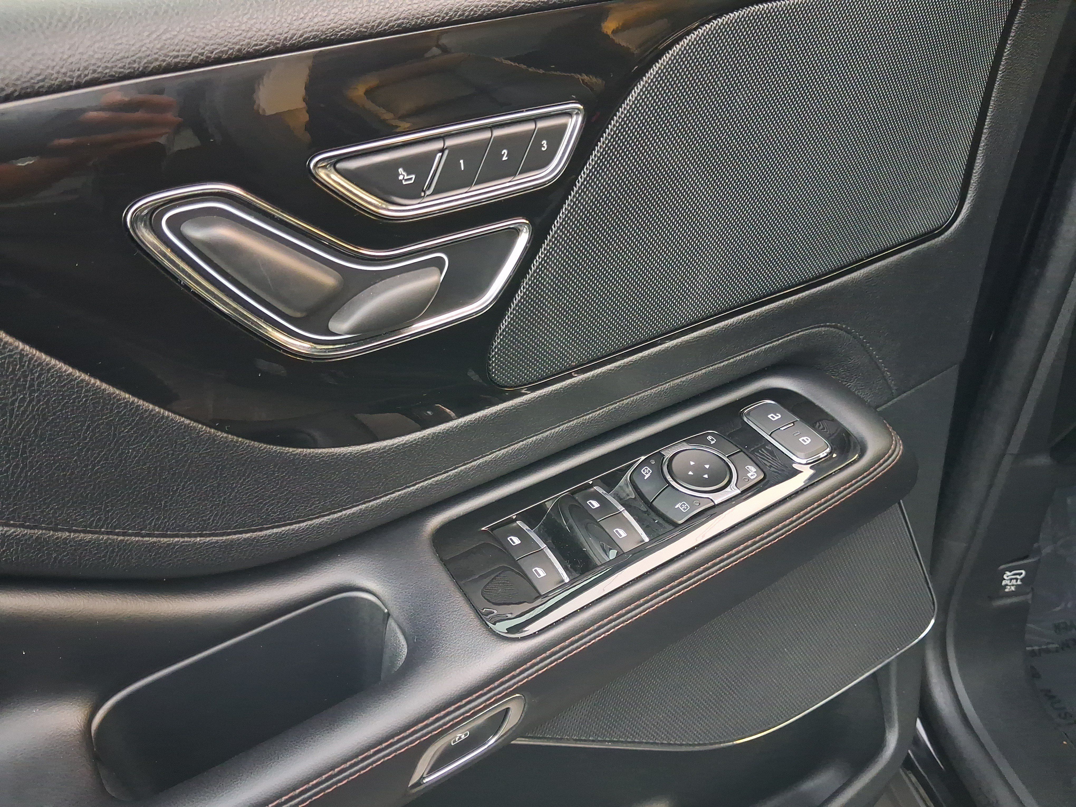 Certified 2023 Lincoln Aviator 2WD w/ Premium Package image 15