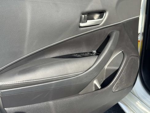 Used 2020 Toyota Corolla SE FWD image 17