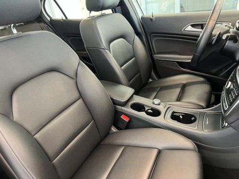 Used 2018 Mercedes-Benz GLA 250 4MATIC image 14
