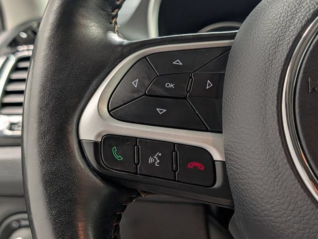 Used 2020 Jeep Compass Limited AWD/4WD image 19