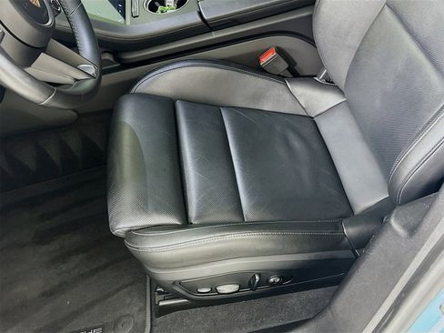 Used 2020 Porsche Taycan 4S image 20