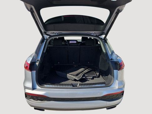 New 2025 Audi Q5 Premium image 25