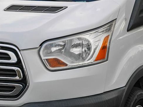 Used 2018 Ford Transit 350 XLT image 8